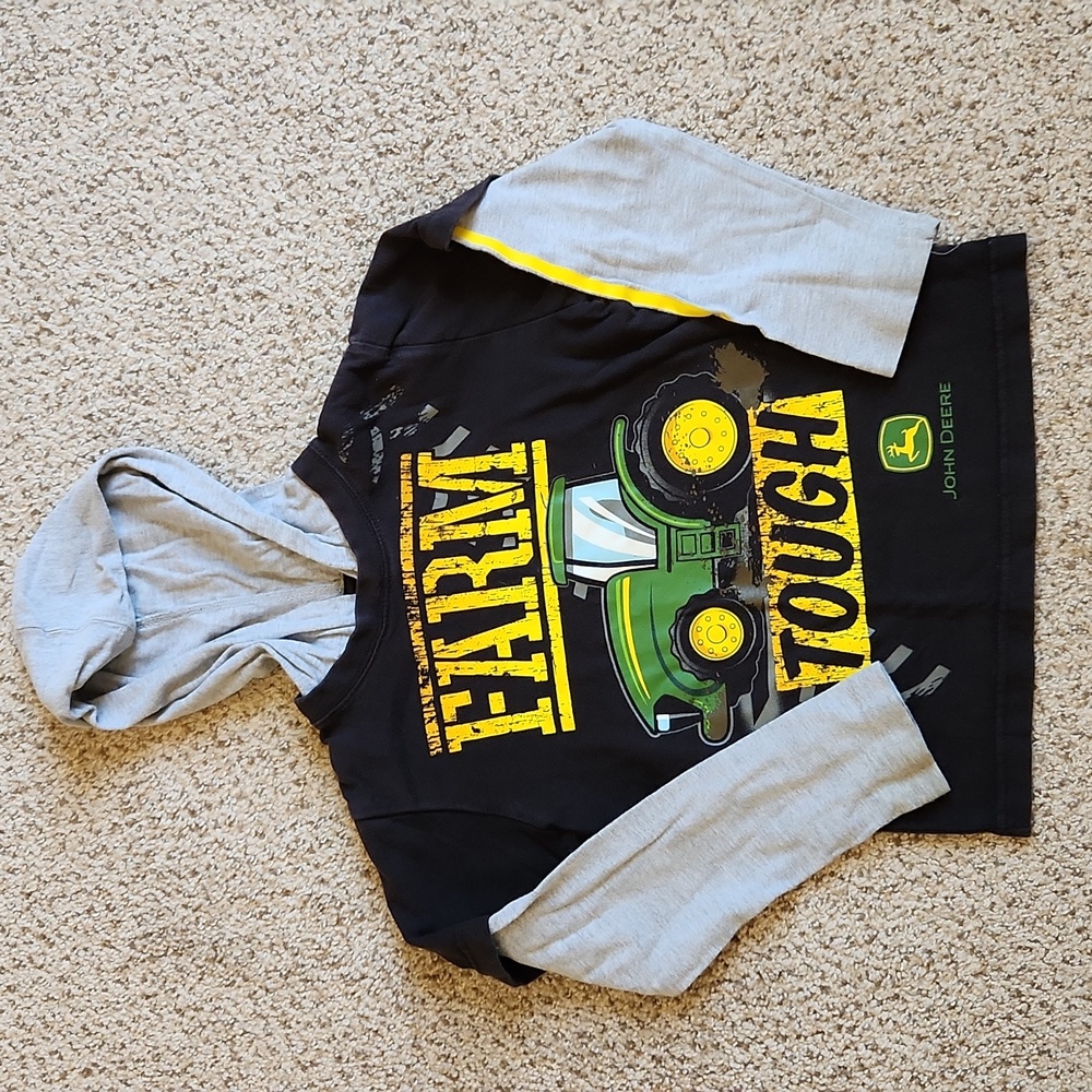 John deere long sleeve shirt size 4 size 5